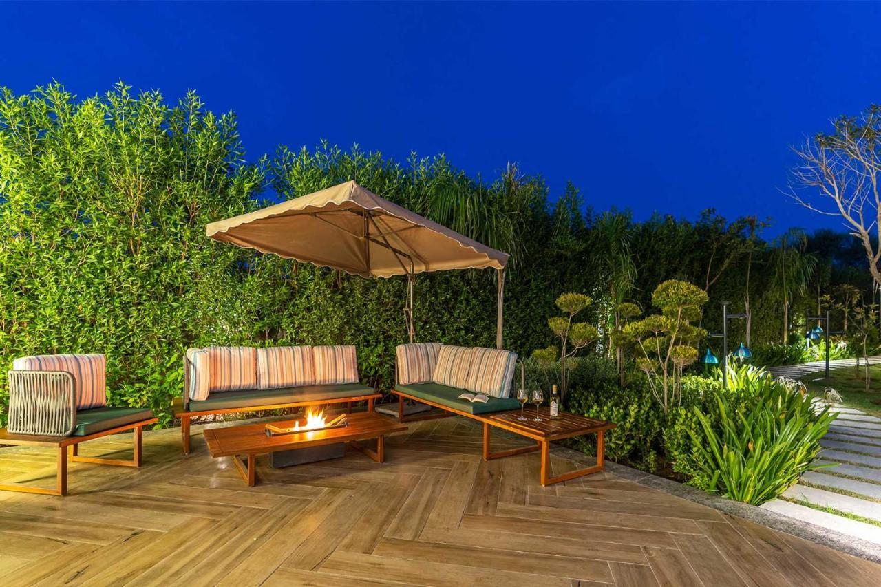 Stayvista At Serenity Farms With Pool, Lawn, Bonfire & Bbq Sohna Exteriér fotografie
